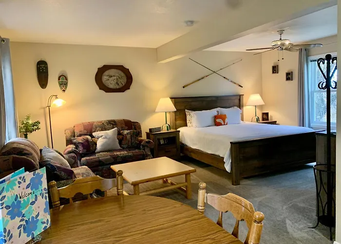 Fox Hollow Inn